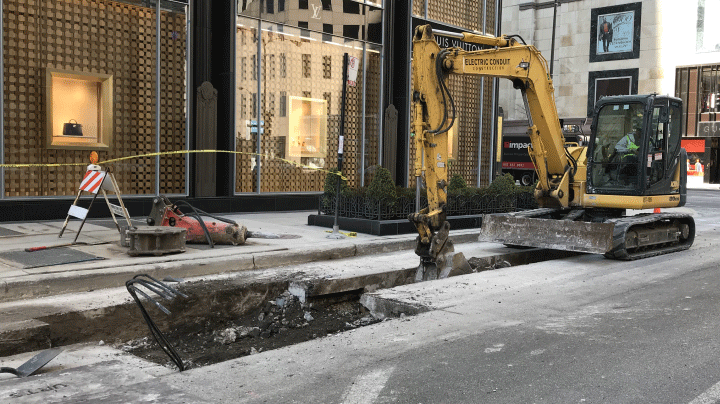 Dig Once Digging one time for two projects brings tremendous added value and efficient use of resources. The Dig Once legislation has the potential to eliminate up to 90 percent of the cost of deployment, according to the Federal Highway Administration.